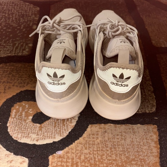 Adidas size 4 1/2 - Picture 4 of 7